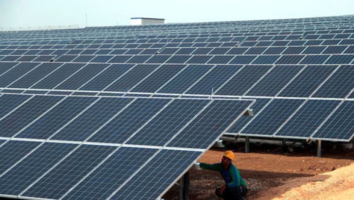 15 محطة لإنتاج الطاقة الشمسية بـ2000 ميغاواط قريبا