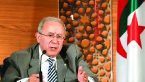 وزير الشؤون الخارجية والجالية الوطنية بالخارج، رمطان لعمامرة،