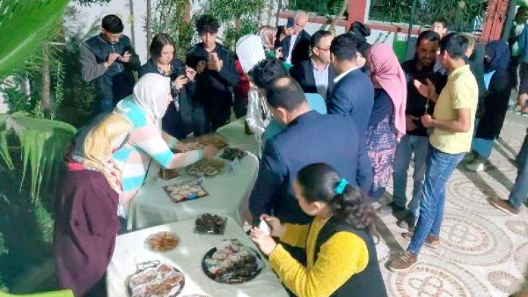 محلات تتخصص في بيع العطور والبخور الشرقية