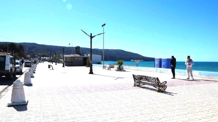 توسعةٌ تهيئةٌ مسالكُ جديدة نحو شواطئ وهران