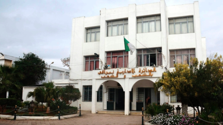 دعوة لتسريع دراسة ملفات طالبي السكن