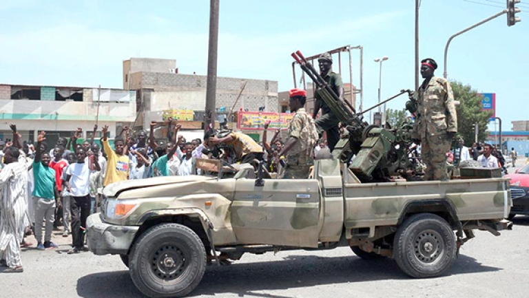 المواجهات في السودان تدخل أسبوعها الثاني