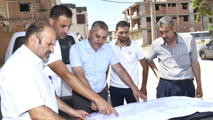 إنجاز مشاريع حيوية في عدة أحياء
