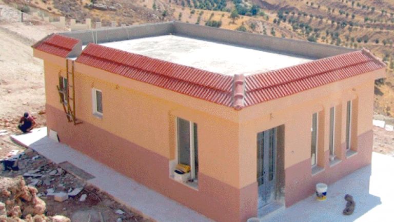 إعانات سكن ريفي لدائرة تيزي غنيف