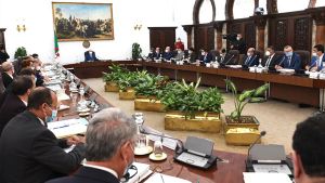 قرارات مفتاحية لقبر كورونا..إنعاش الاقتصاد والتصدّي للجفاف ومجرمي الغابات
