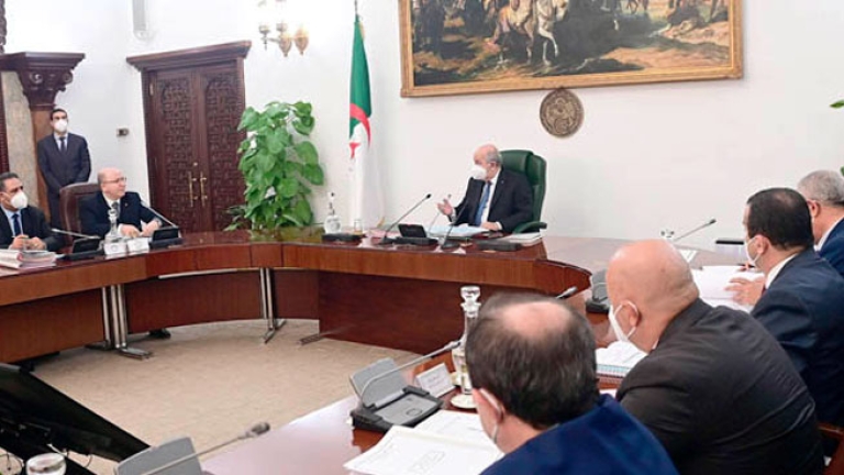 قطيعة نهائية مع تناقضات وممارسات العهد السابق