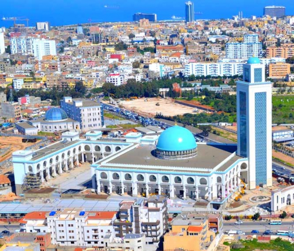 خطبة متميزة وحضور نوعي�