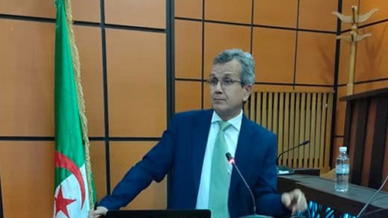 إعادة تهيئة مقرات إدارية لإقامة مستشفى جامعي ببجاية