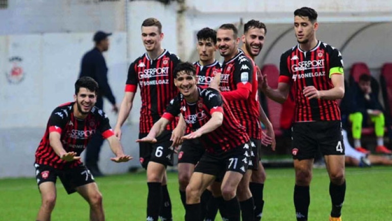 اتحاد العاصمة يواجه الهلال الليبي &quot;إفريقيا&quot; بدون جمهور