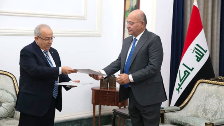 بغداد ملتزمة بإنجاح القمة العربية بالجزائر