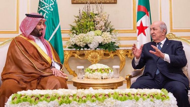 الرئيس تبون يتحادث مع ولي العهد السعودي