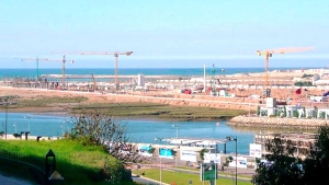 فتح الضفة الشرقية لمصب وادي الحراش هذا الصيف