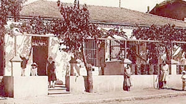 من الذاكرة