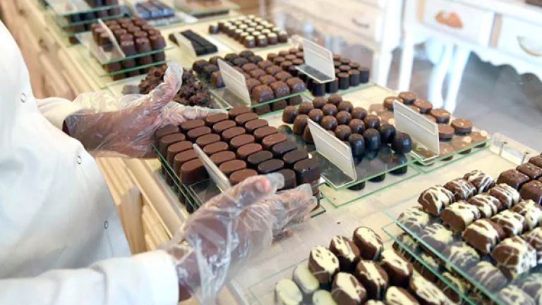 تصنيع شوكولاتة من نفايات الطعام