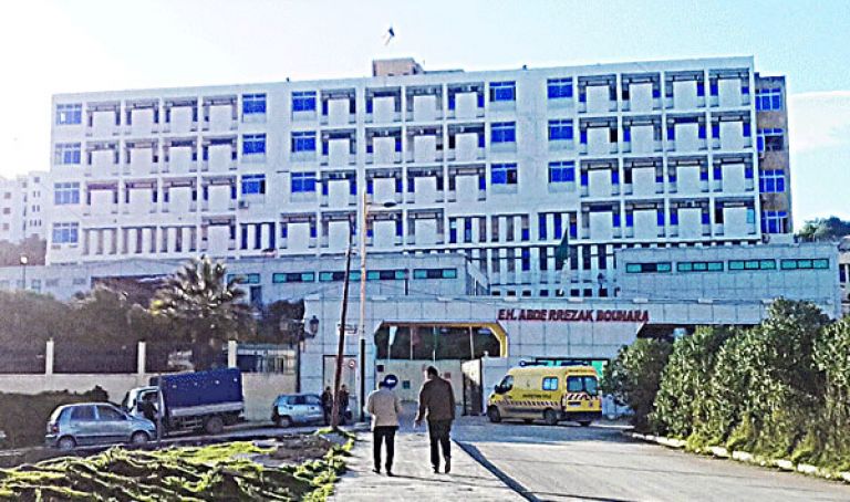 جراحو مستشفى سكيكدة يطالبون برد الاعتبار
