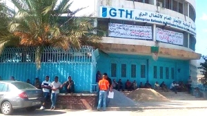عمال مؤسسة تهيئة الري يطالبون الوزير الأول بالتدخل