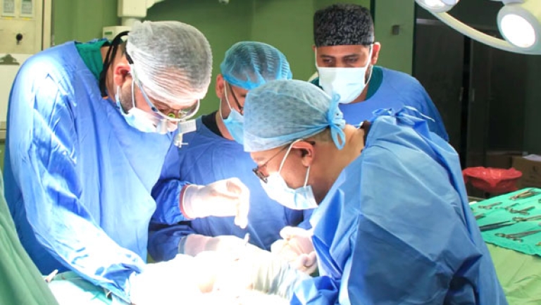 إجراء 25 عملية جراحية معقدة
