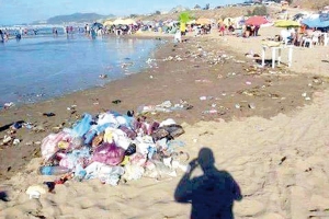 &quot;ناس الخير&quot; تدعو إلى ثقافة المشاركة في تنظيف الشواطئ