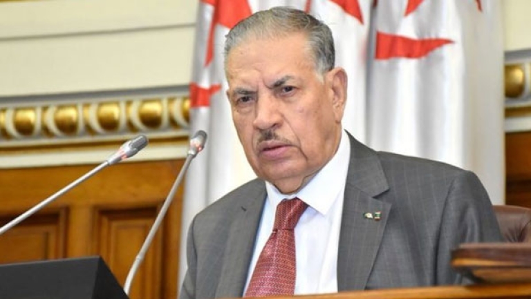 على الشباب الابتعاد عن الأصوات المتآمرة والمشككة