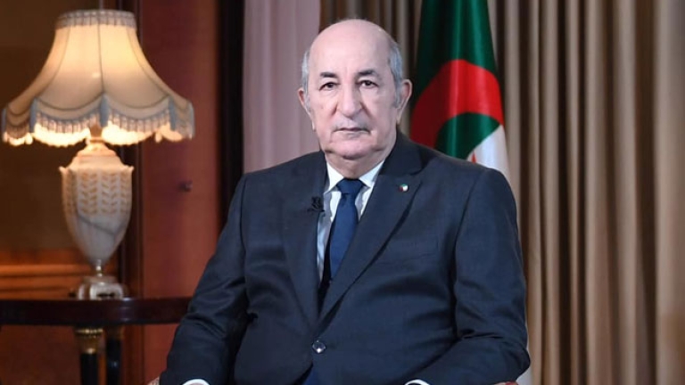 الرئيس تبون يهنئ الشعب الجزائري