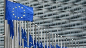 الاتحاد الأوروبي يعبّر عن أسفه لقرار باماكو