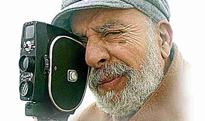 أدار يقدّم قراءة درامية لـ «السقوط»