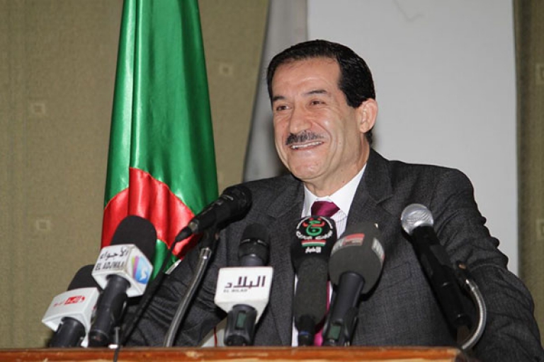 تسهيل منح التأشيرات للسياح الأجانب قريبا