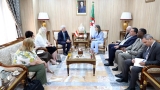 رئيسة المجلس الشعبي الوطني، السيدة خليدة بوفدش - سفير جمهورية النمسا بالجزائر، السيدة ولفغانغ سبادينجر