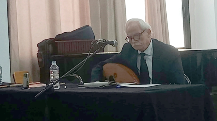 طابع الموّال عند المشرق هو الاستخبار عندنا