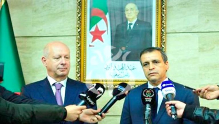 مصيطفى يتسلم مهامه كوزير منتدب