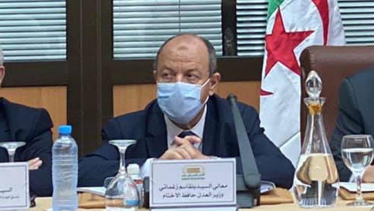 الجزائر الجديدة لا تريد معمّرين في المجالس المنتخبة