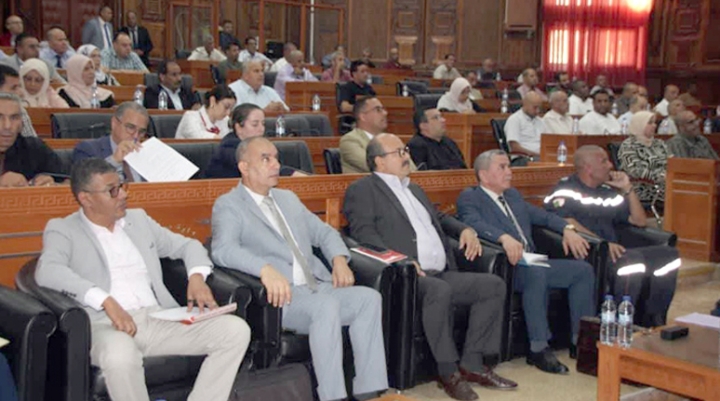ضبط ملفات النقل والبيئة وعتاد البلديات