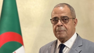 وزير الصناعة والإنتاج الصيدلاني، علي عون