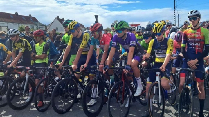 بطولة وطنية وكأس الجزائر لجميع الفئات العمرية