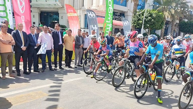 الجزائريون بـ&quot;عمل موحد&quot; في مرحلة البليدة - البويرة
