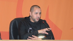 مدرب المنتخب الوطني للاعبين المحليين لكرة القدم، مجيد بوقرة