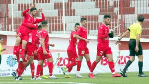 "الحمراوة" لتدعيم مكسب الصدارة