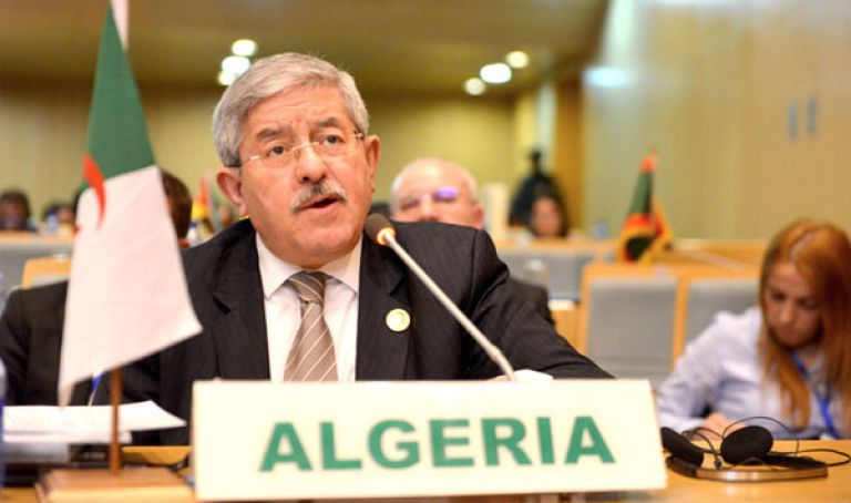 تأكيد التزام الجزائر بتسوية مشكلة اللاجئين في إفريقيا