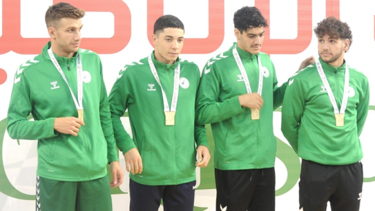 السباحة الجزائرية تثبت علو كعبها
