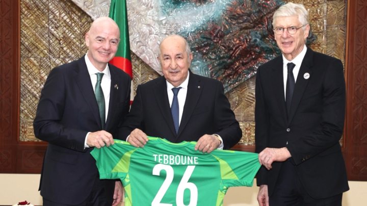 "وان، تو، ثري تحيا لالجيري".. شعار المرحلة