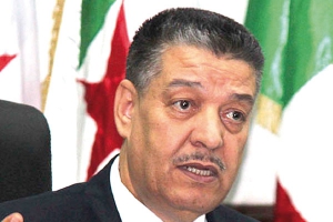 بوضياف يعلن عن رفع عدد النساء في البعثة الطبية للحج إلى 38 ويكشف: