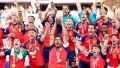 متعة كروية خدشتها السياسة وأموال التذاكر