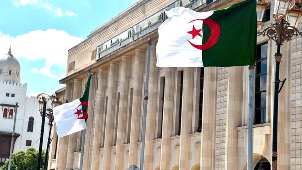 النواب وحماية كبار السنّ