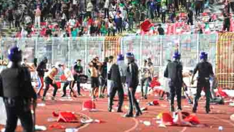شبح العنف يعود للملاعب الجزائرية ومطالب بتشديد العقوبات