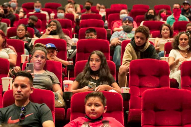 أفلام "ديزني" تُعرض حصريا في دُور السينما