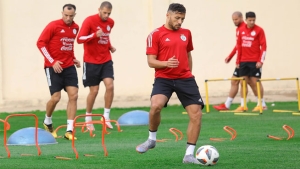 "المحاربون" على بعد 90 دقيقة من قطر