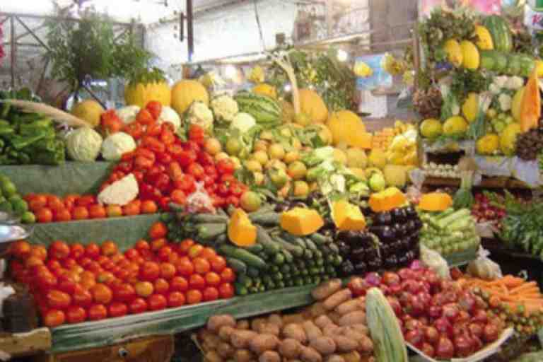 سوق الخضر والفواكه يفتح أبوابه  اليوم ببلدية تيزي وزو