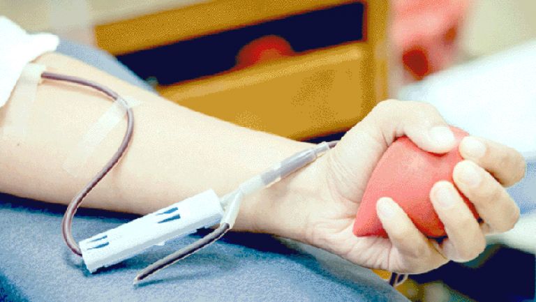 أمن قالمة يشارك في حملة التبرع بالدم
