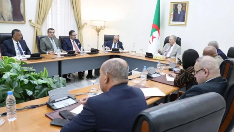 وعي الشعب وحسه المواطناتي وقود تمتين الجبهة الداخلية