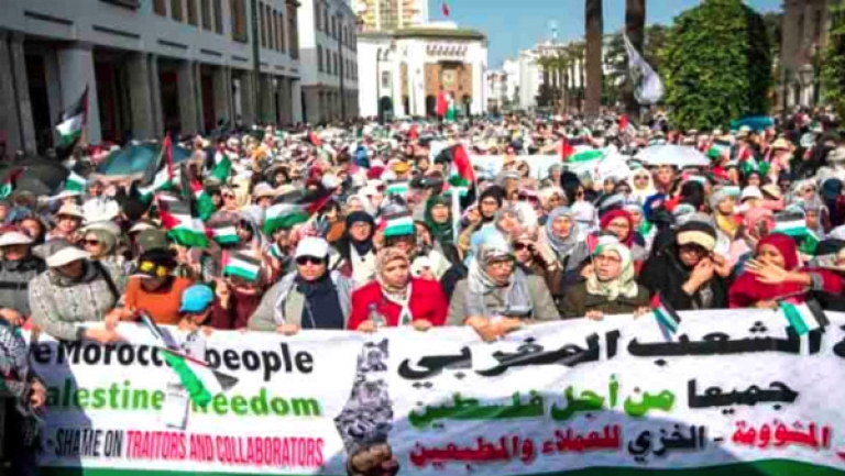 ” إسقاط النظام الملكي” فـي قلب شعارات الاحتجاجات بالمغرب